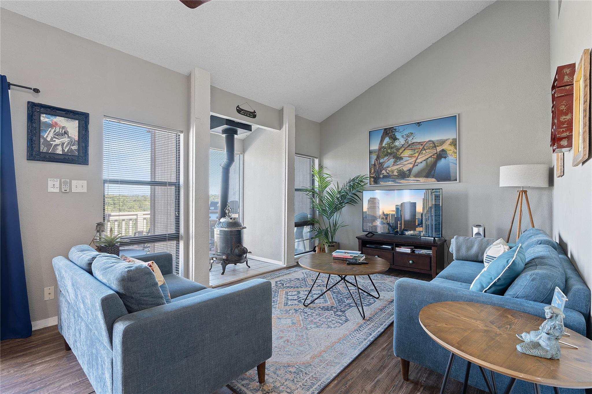 111 Comanche Point Point Venture TX 78645