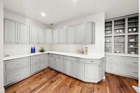 44 East Avenue Austin TX 78701