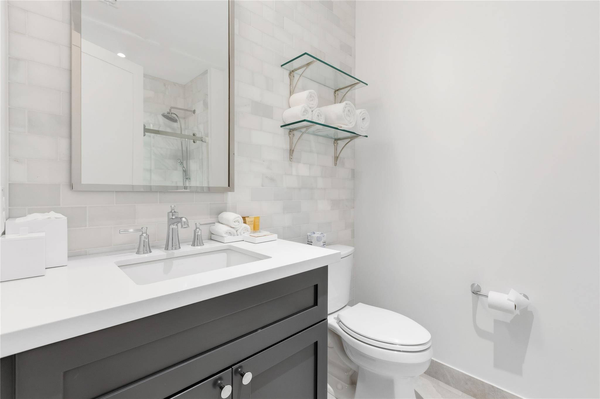 82 Island Drive Horseshoe Bay TX 78657