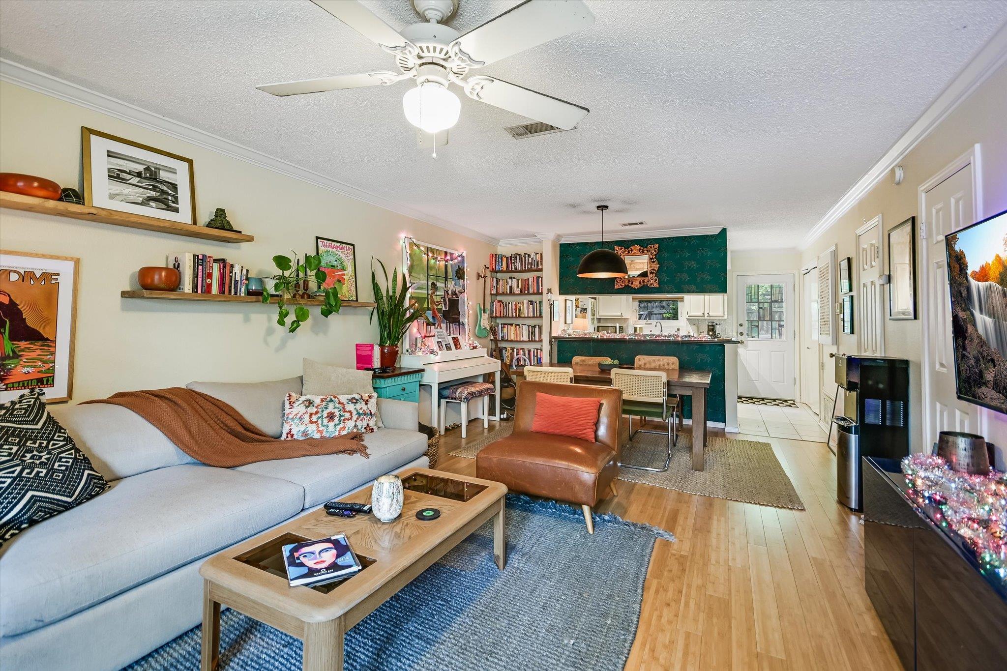 6739 Old Quarry Lane Austin TX 78731
