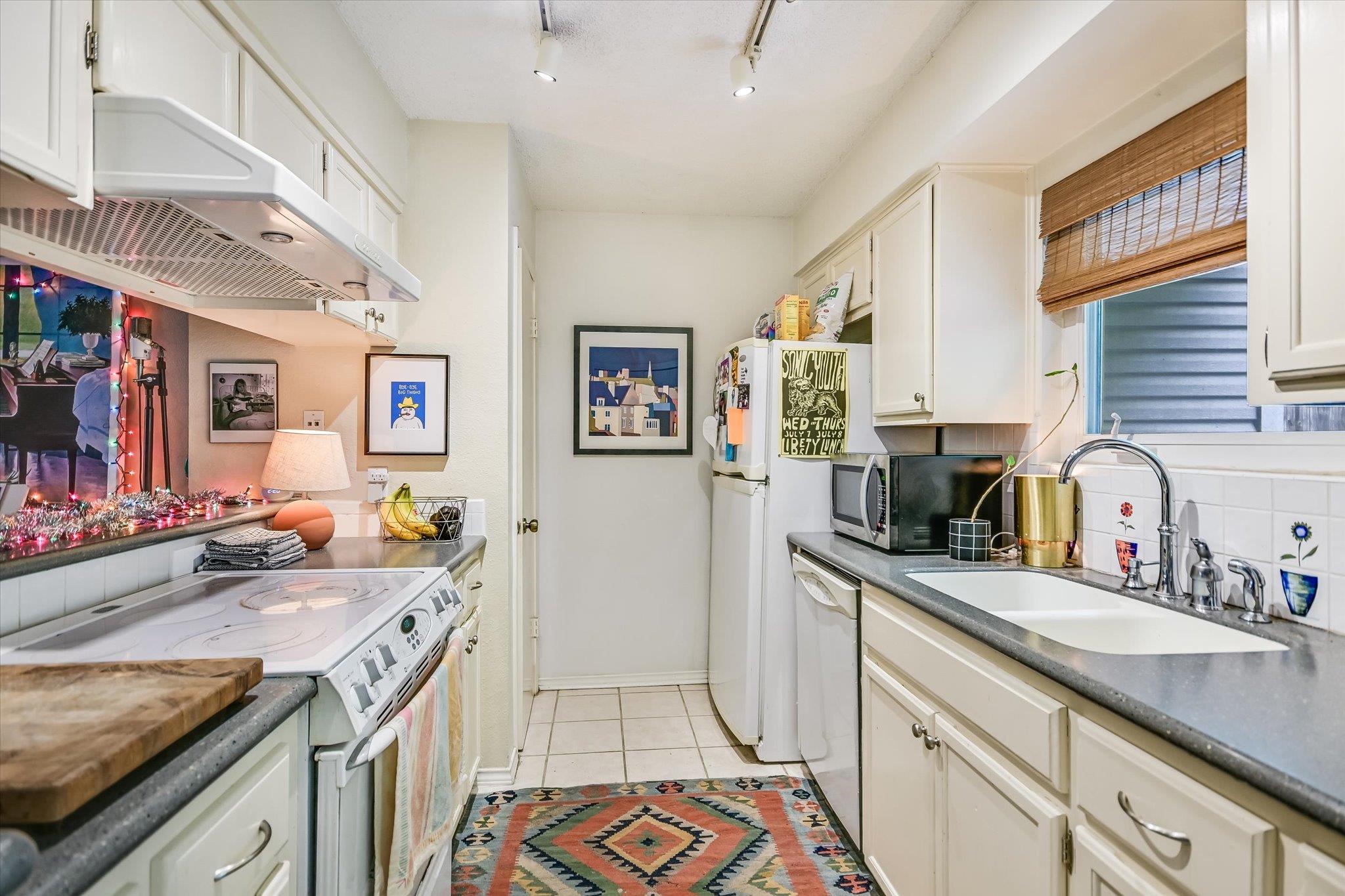6739 Old Quarry Lane Austin TX 78731