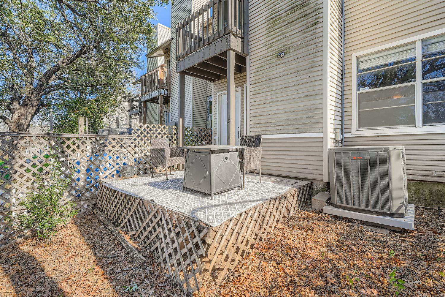 1827 River Crossing Circle Austin TX 78741