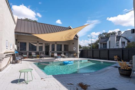 935 La Posada Drive Austin TX 78752