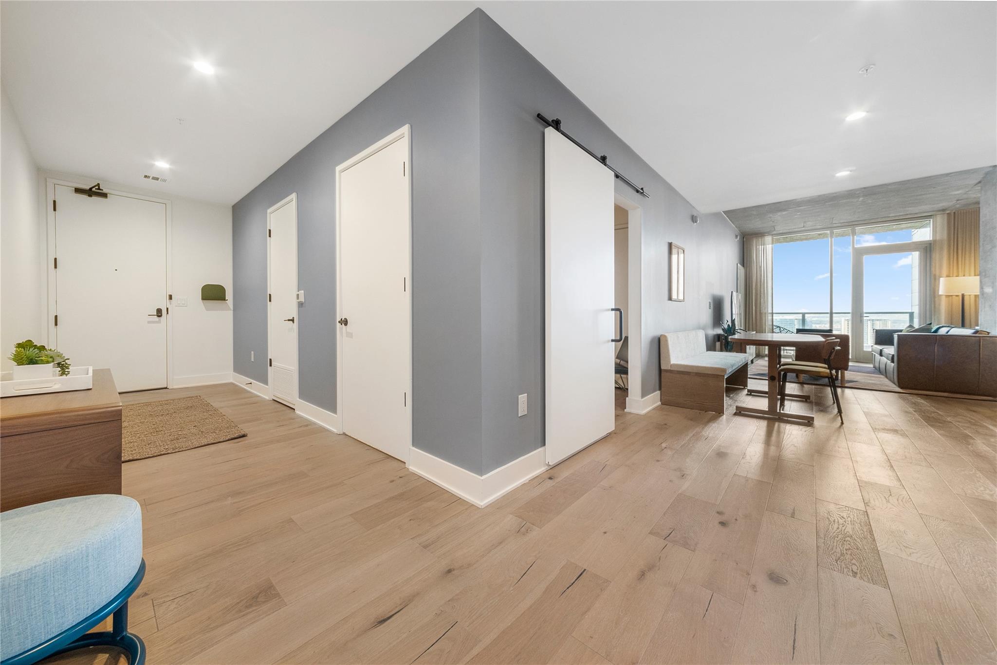 48 East Avenue Austin TX 78701