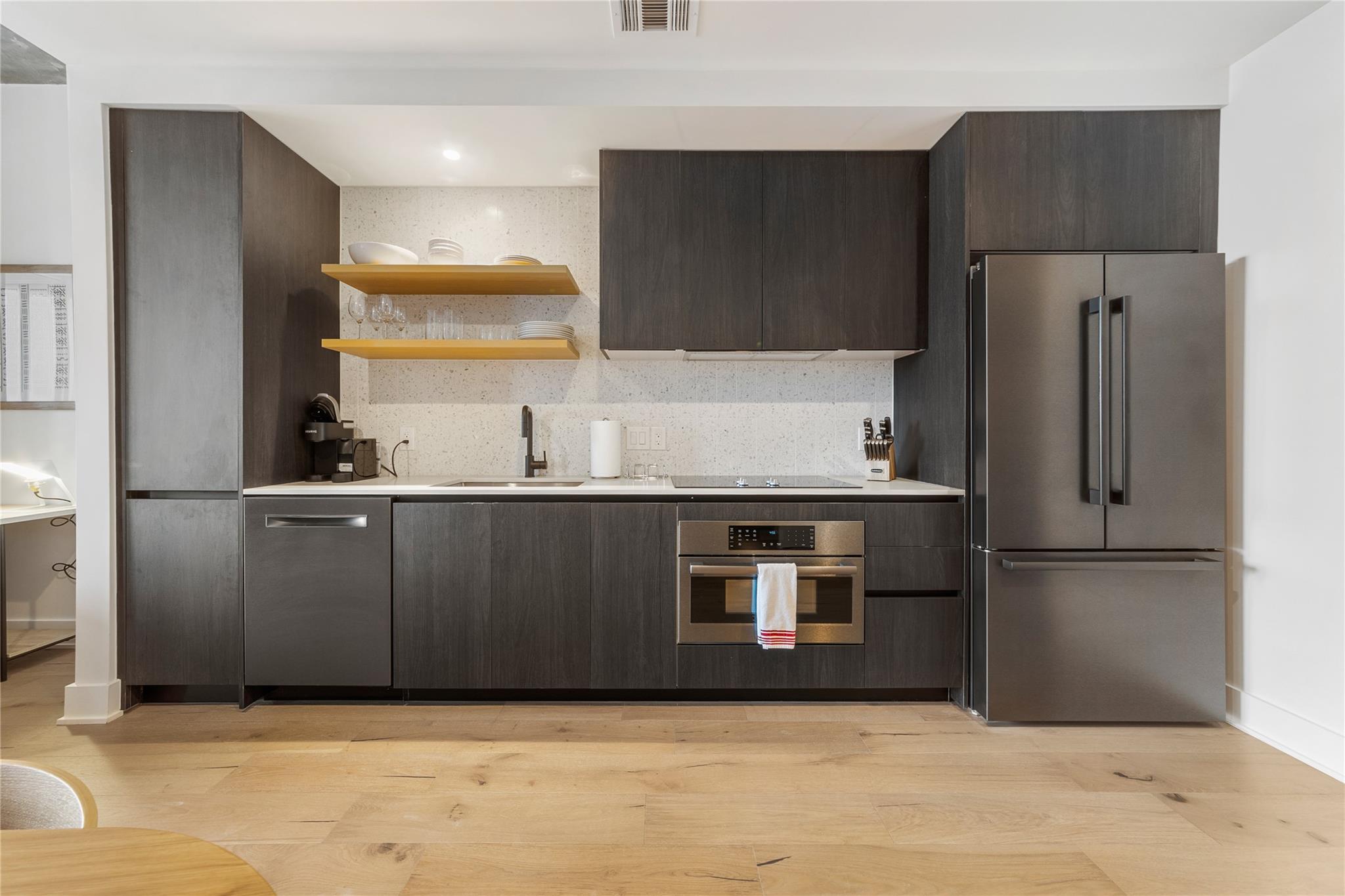 48 East Avenue Austin TX 78701