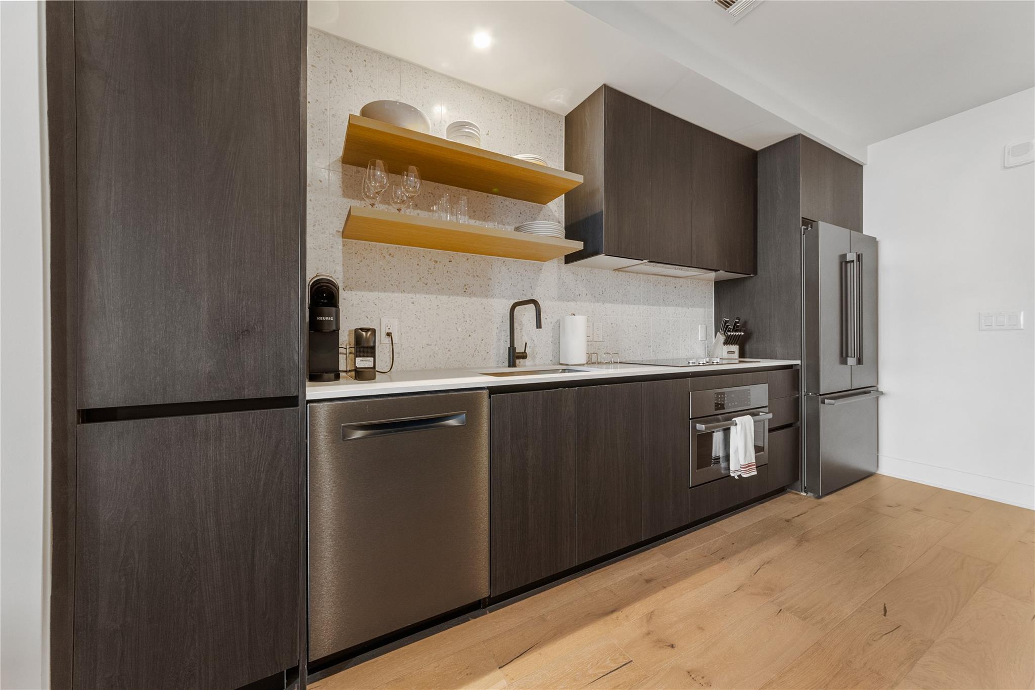 48 East Avenue Austin TX 78701