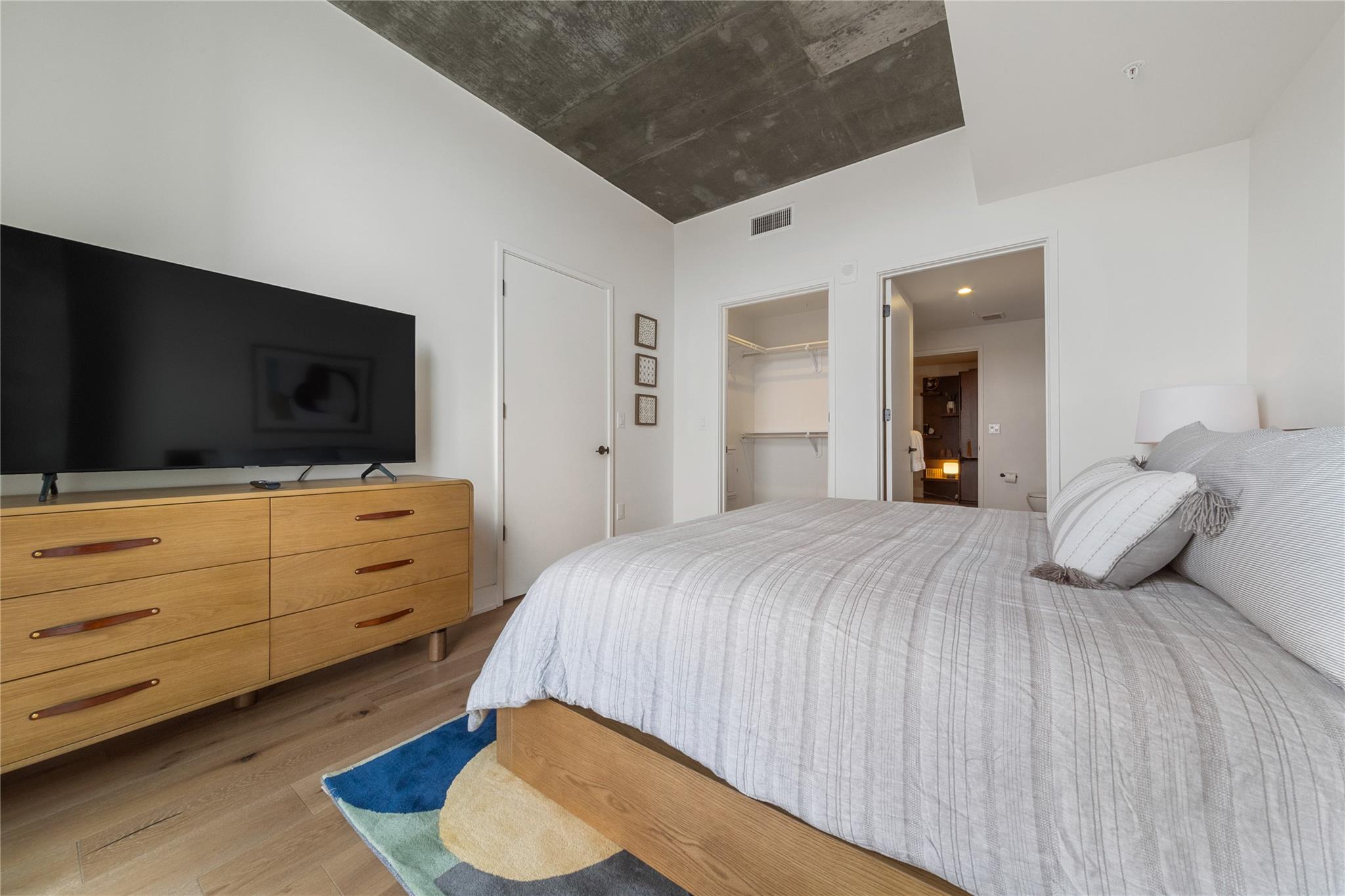 48 East Avenue Austin TX 78701