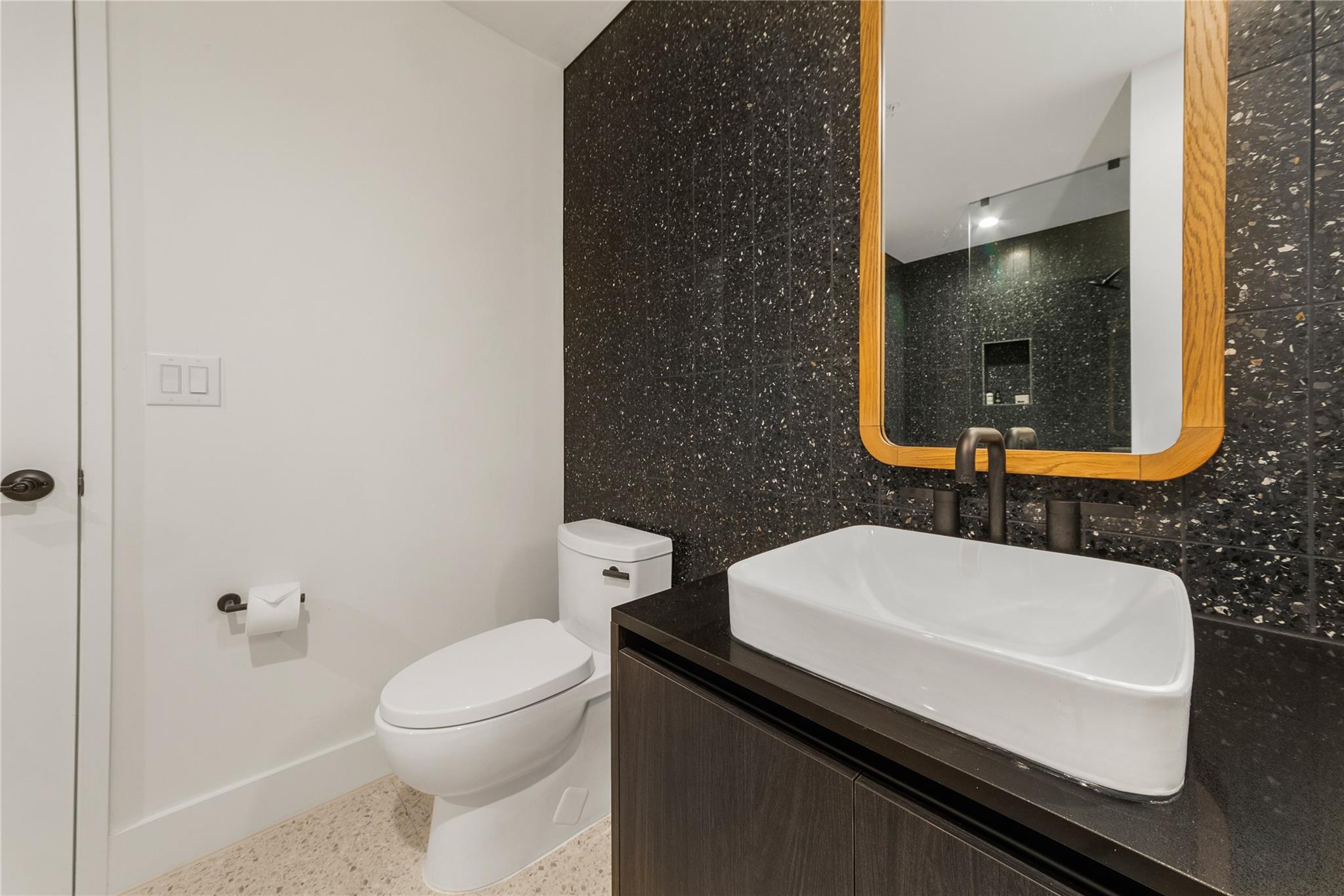 48 East Avenue Austin TX 78701