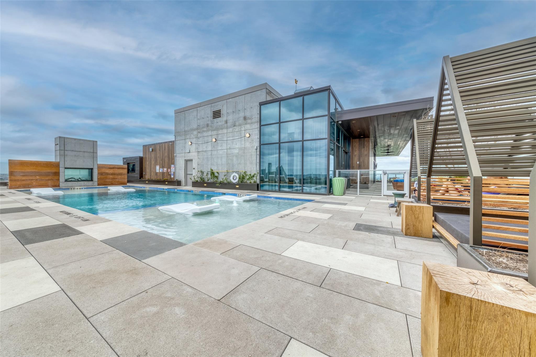 48 East Avenue Austin TX 78701