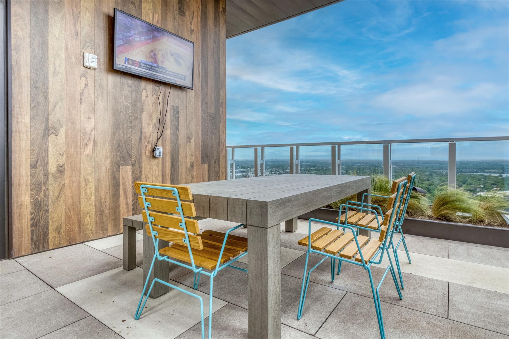 48 East Avenue Austin TX 78701