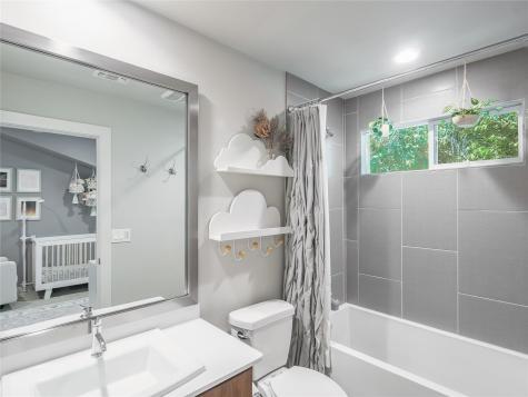 3913 Valley View Road Austin TX 78704