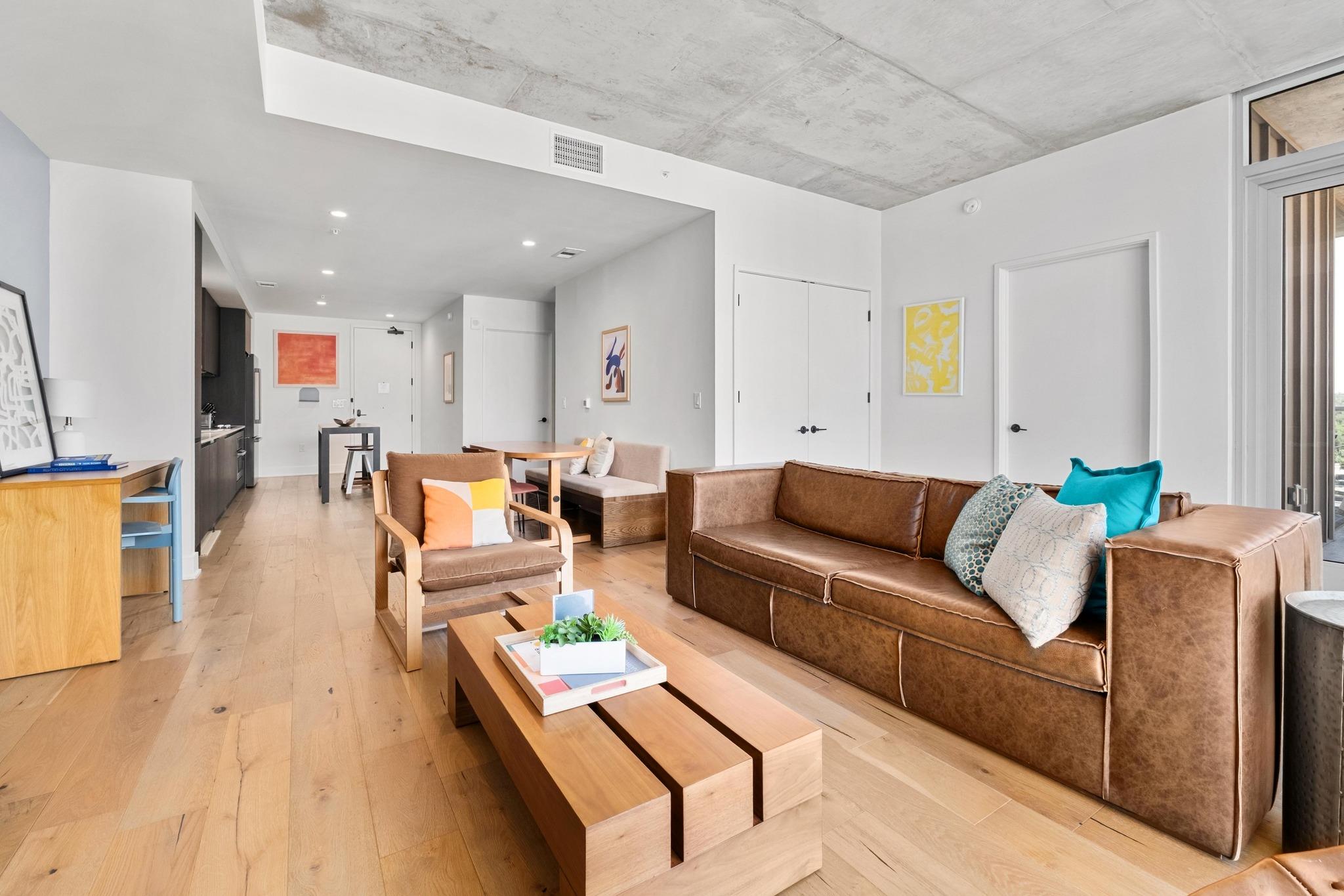 48 East Avenue Austin TX 78701