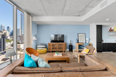 48 East Avenue Austin TX 78701