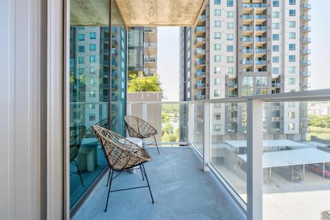 48 East Avenue Austin TX 78701