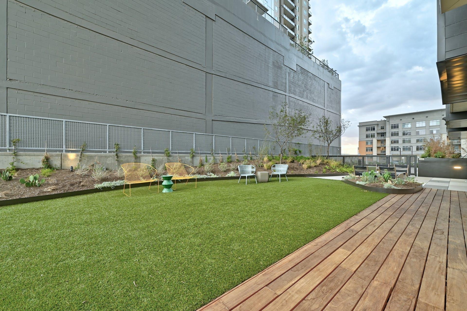 48 East Avenue Austin TX 78701