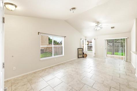 186 Prairie Springs Loop Georgetown TX 78626