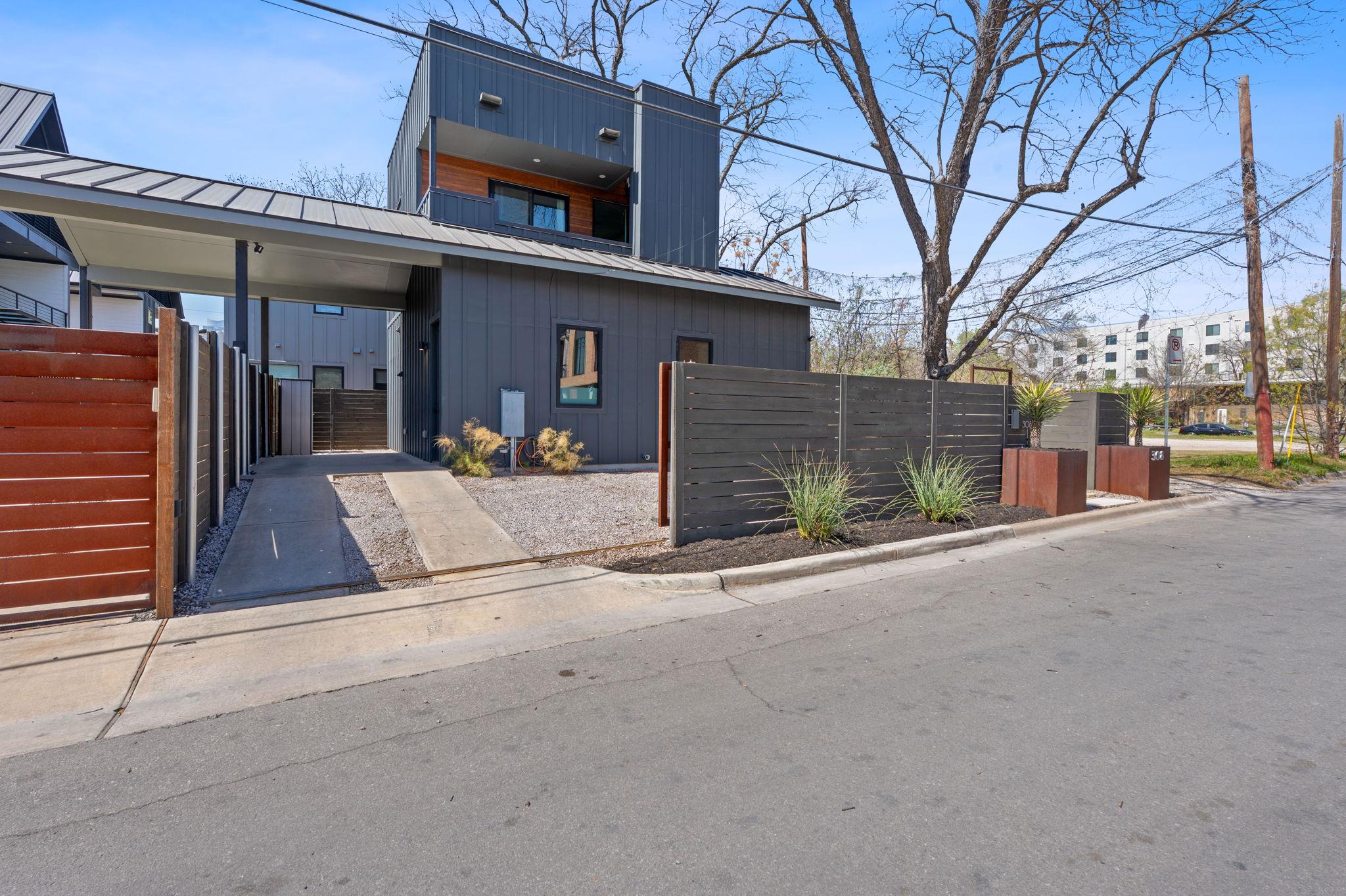 308 Onion Street Austin TX 78702
