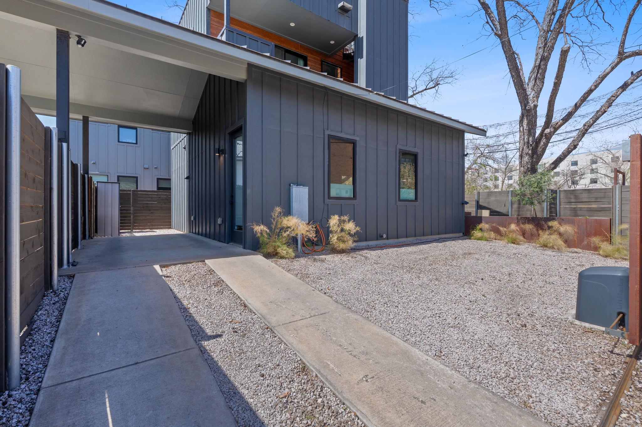 308 Onion Street Austin TX 78702