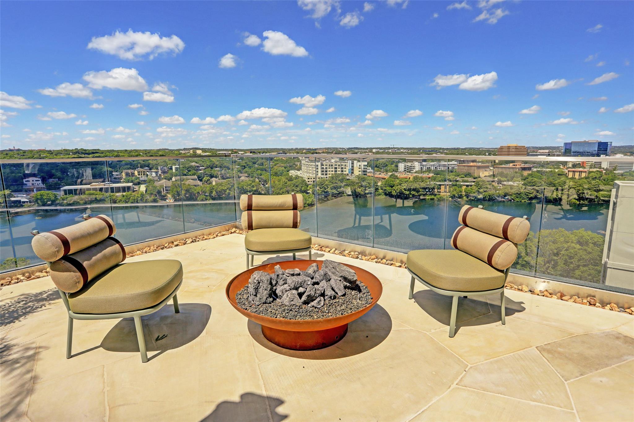 44 East Avenue Austin TX 78701