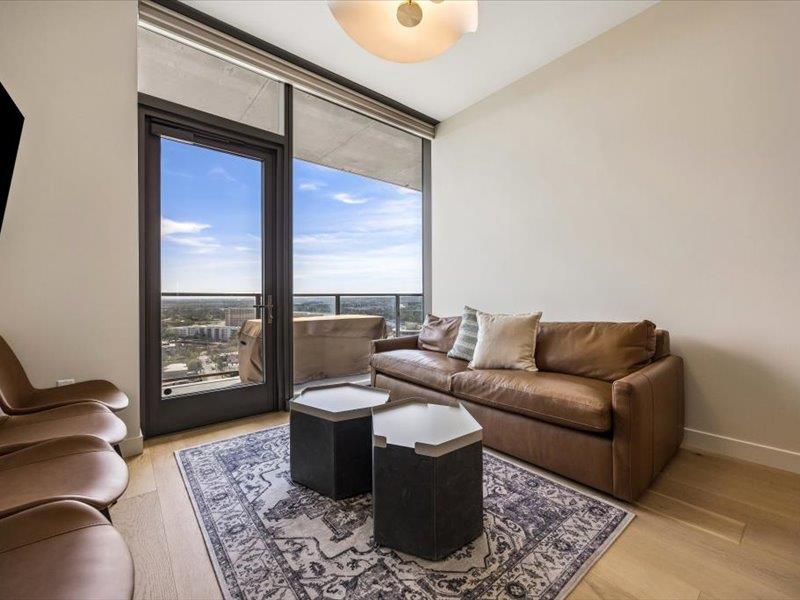 44 East Avenue Austin TX 78701