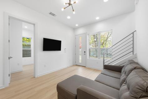 2811 Garwood Street Austin TX 78702