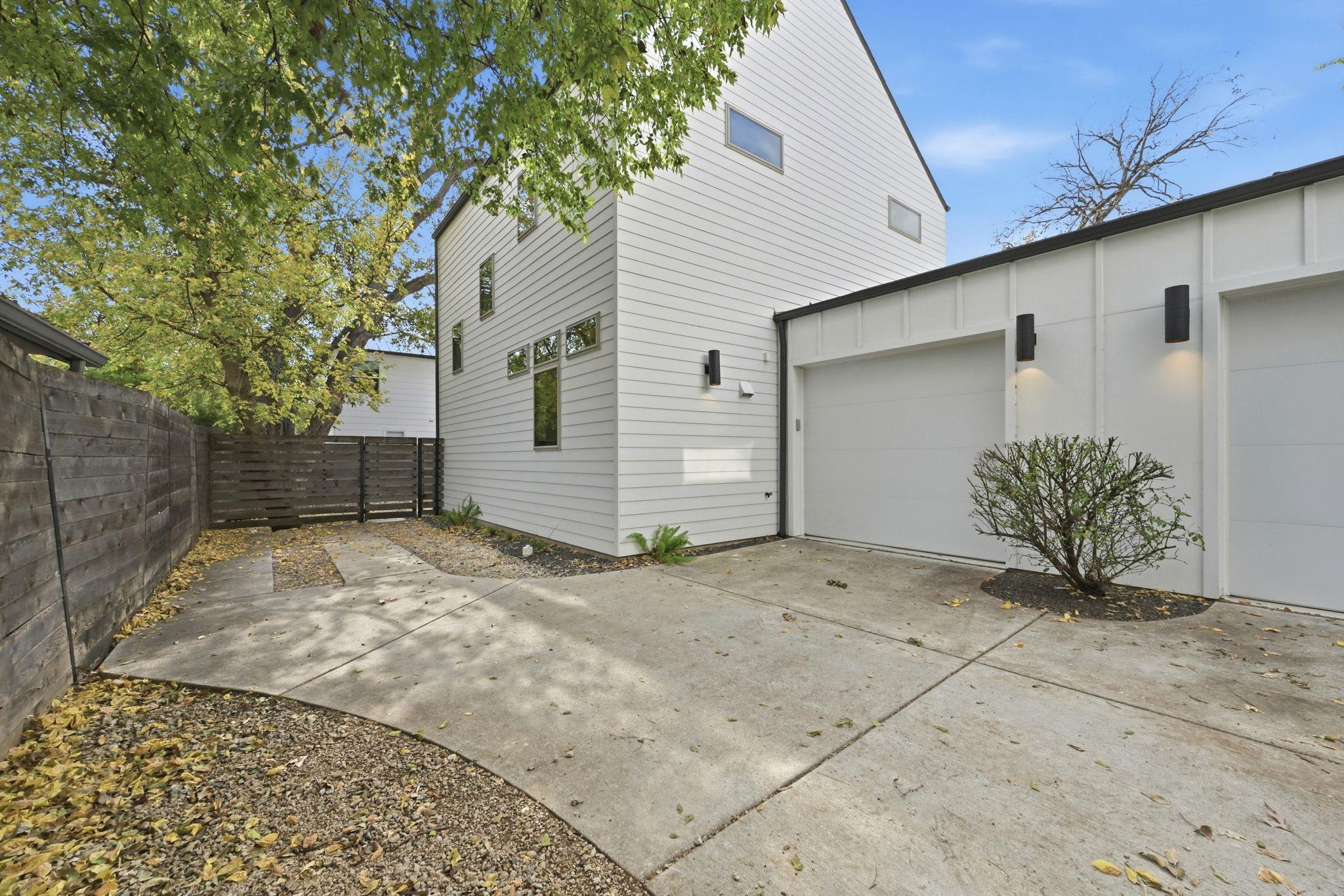 2811 Garwood Street Austin TX 78702