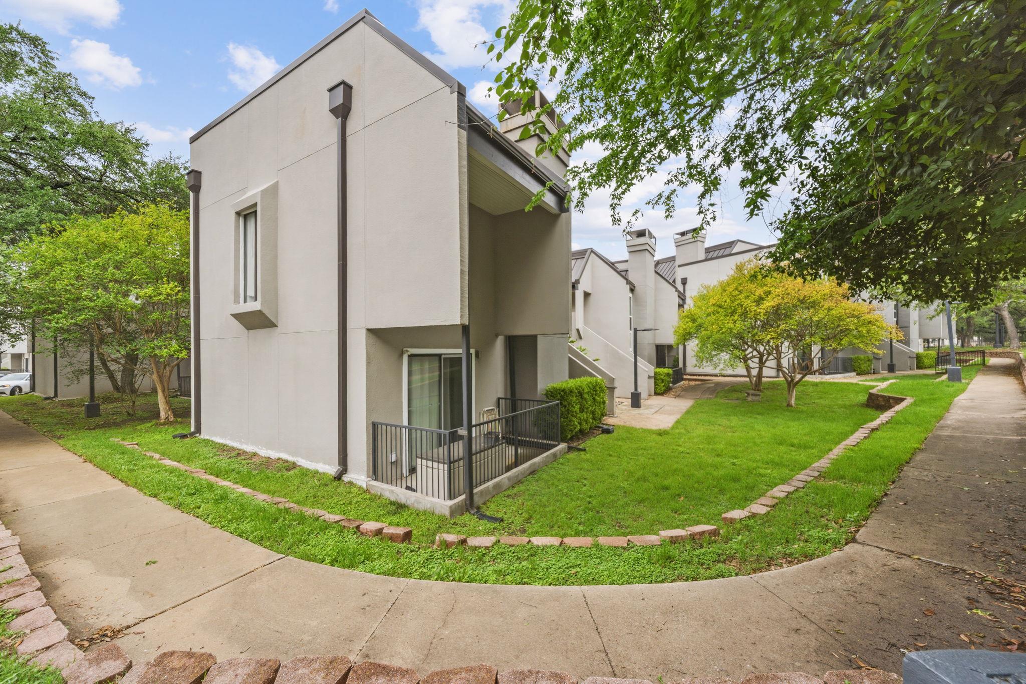 935 La Posada Drive Austin TX 78752