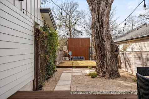 1124 Linden Street Austin TX 78702
