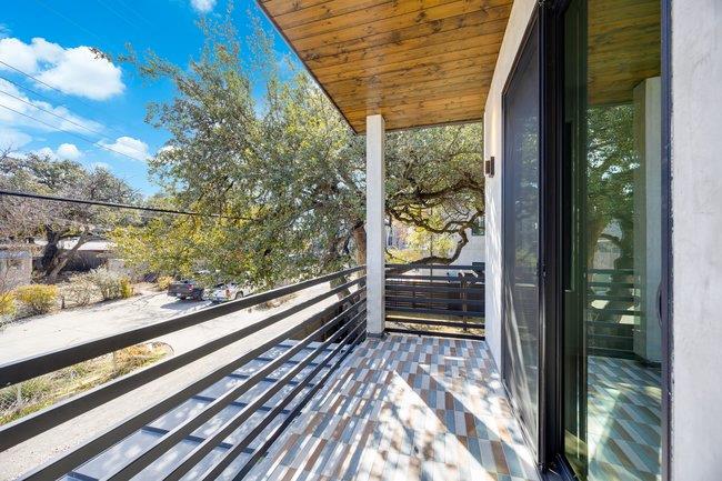 107 W Johanna Street Austin TX 78704