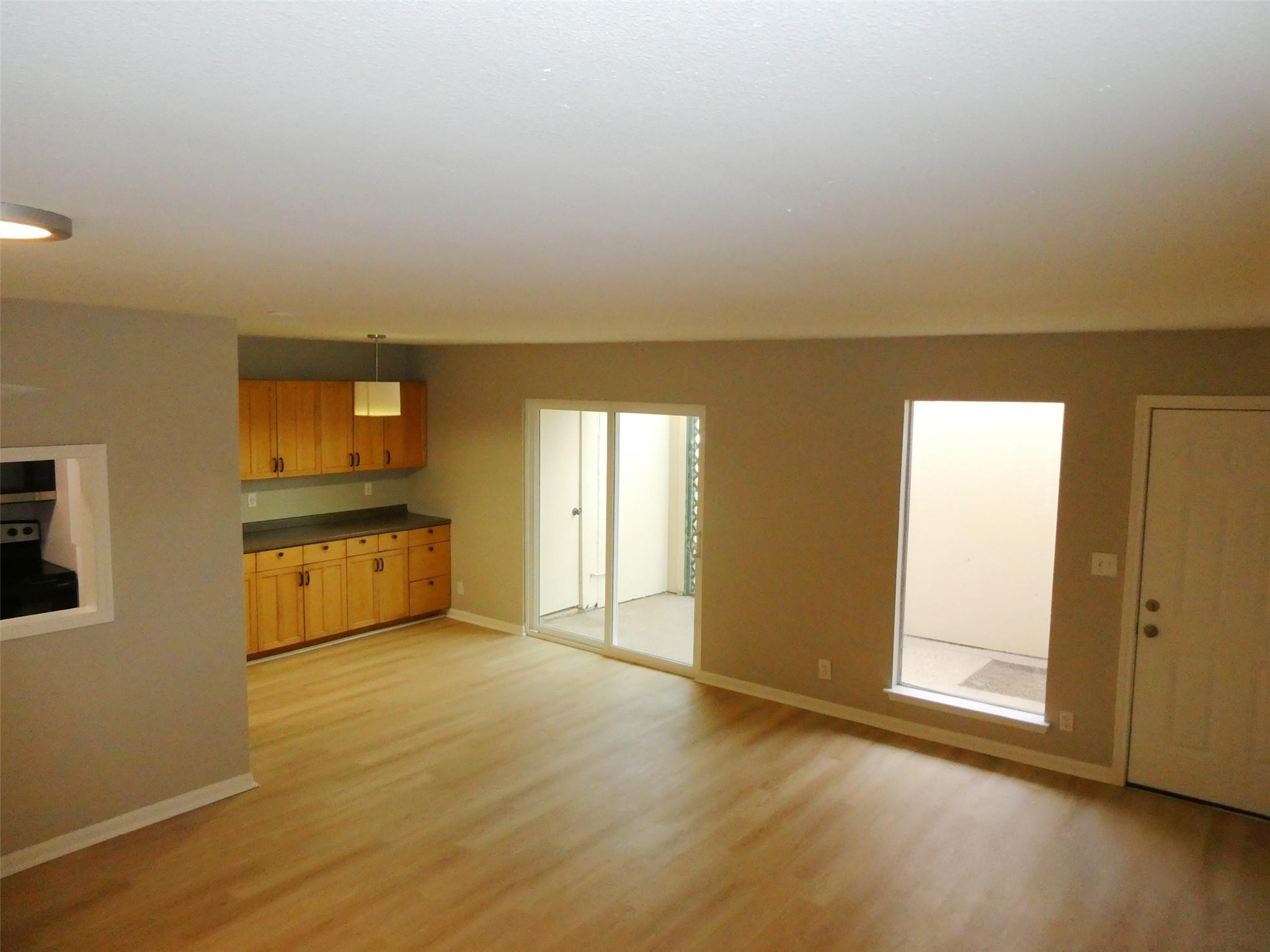 6718 Silvermine Drive Austin TX 78736