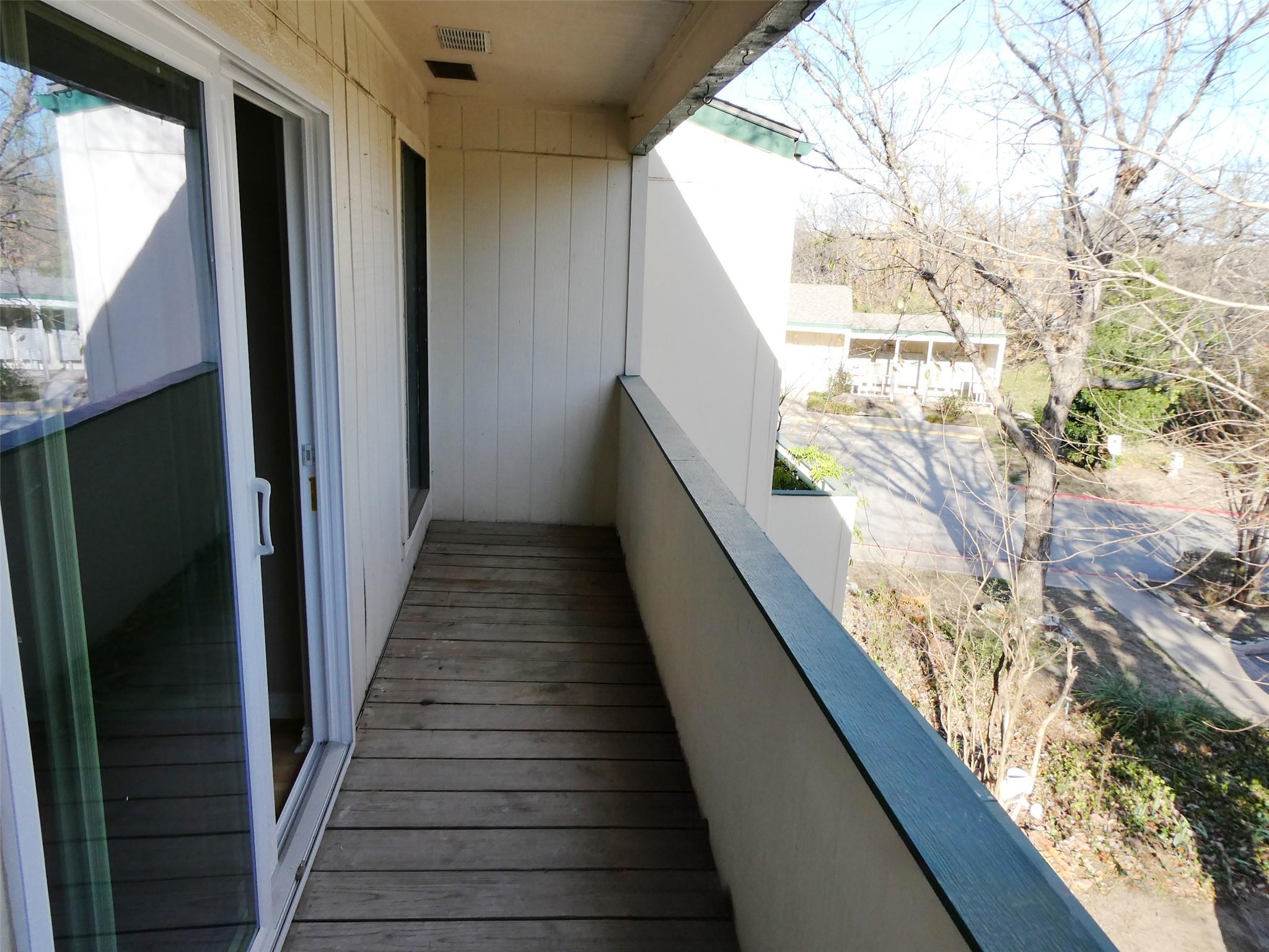 6718 Silvermine Drive Austin TX 78736