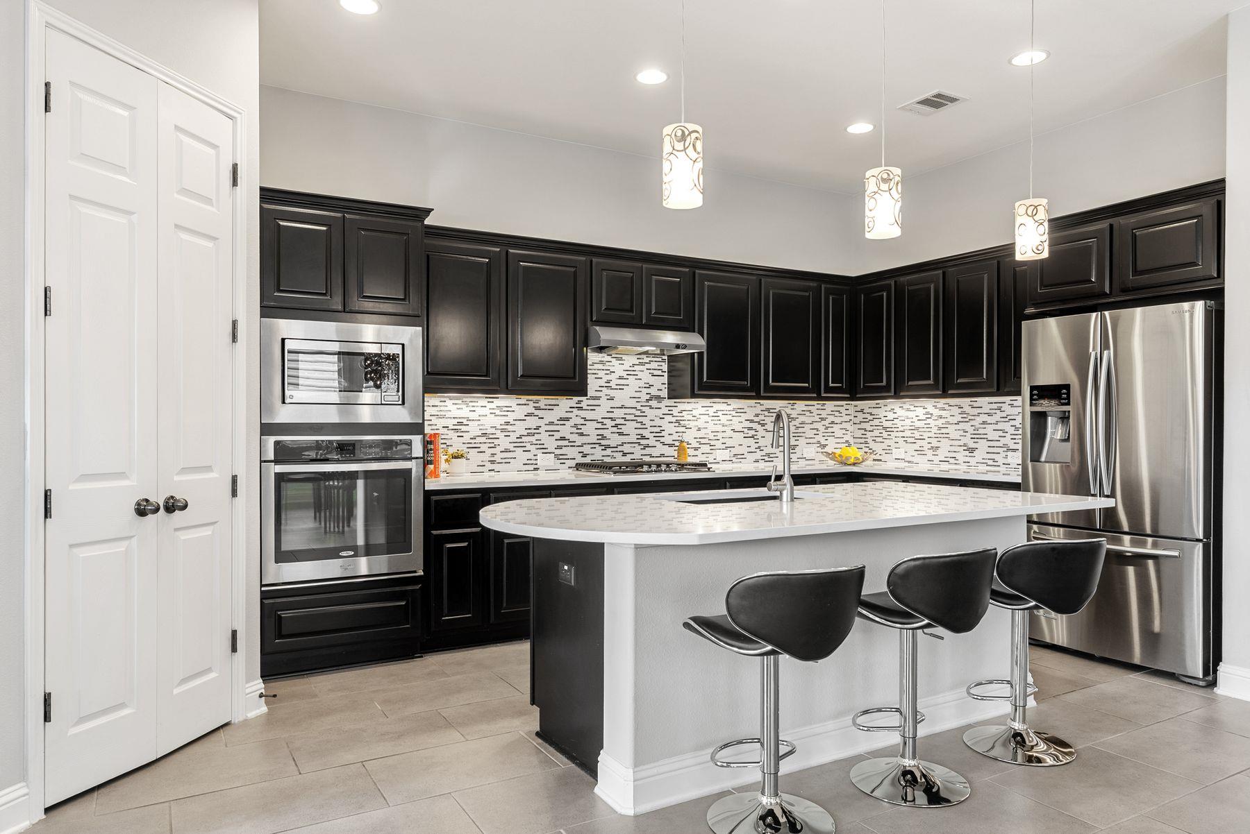 7009 Cut Plains Trail Austin TX 78726