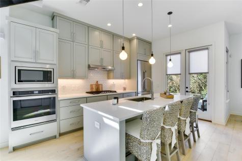 2606 Sutherland Street Austin TX 78746