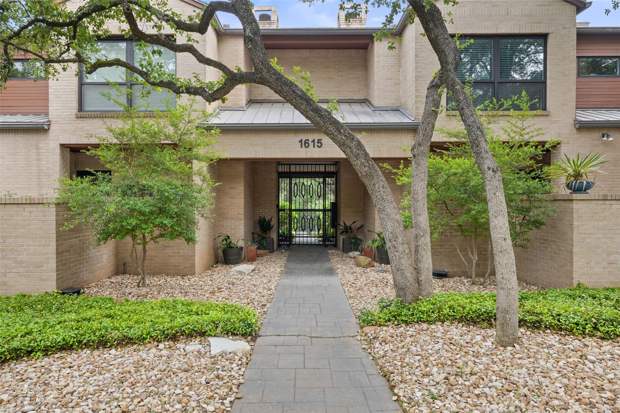 1615 Spyglass Drive Austin TX 78746
