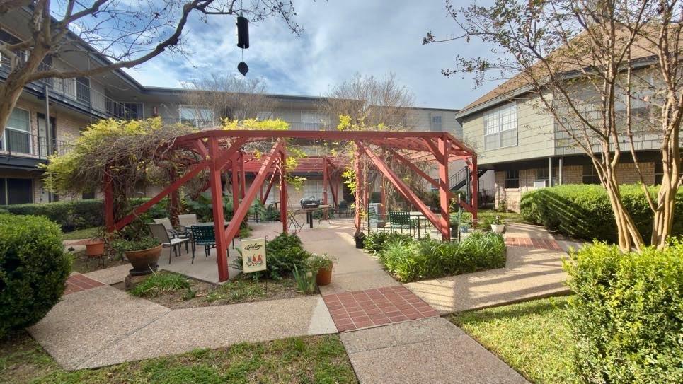 2425 Ashdale Drive Austin TX 78757