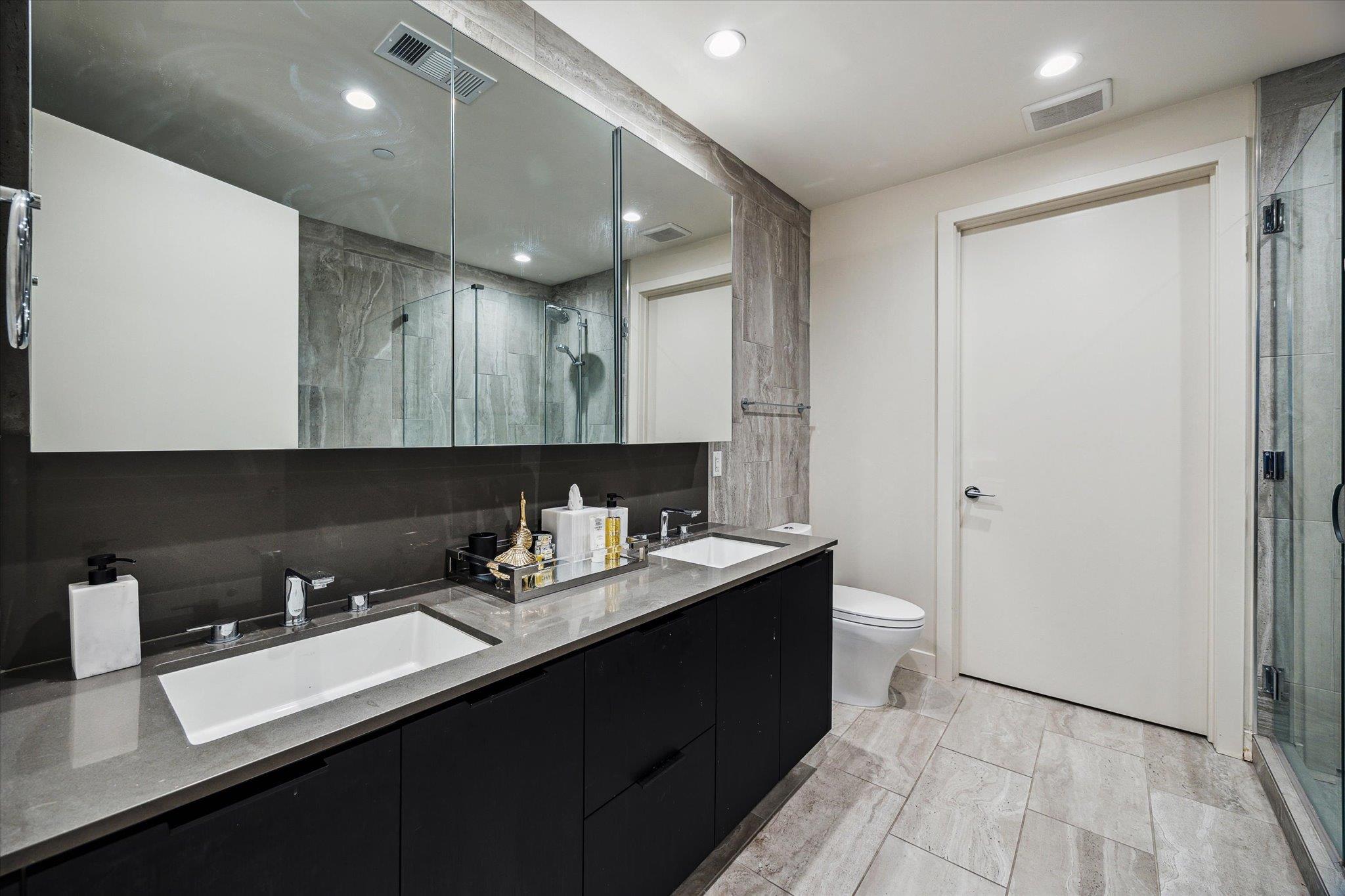 44 East Avenue Austin TX 78701