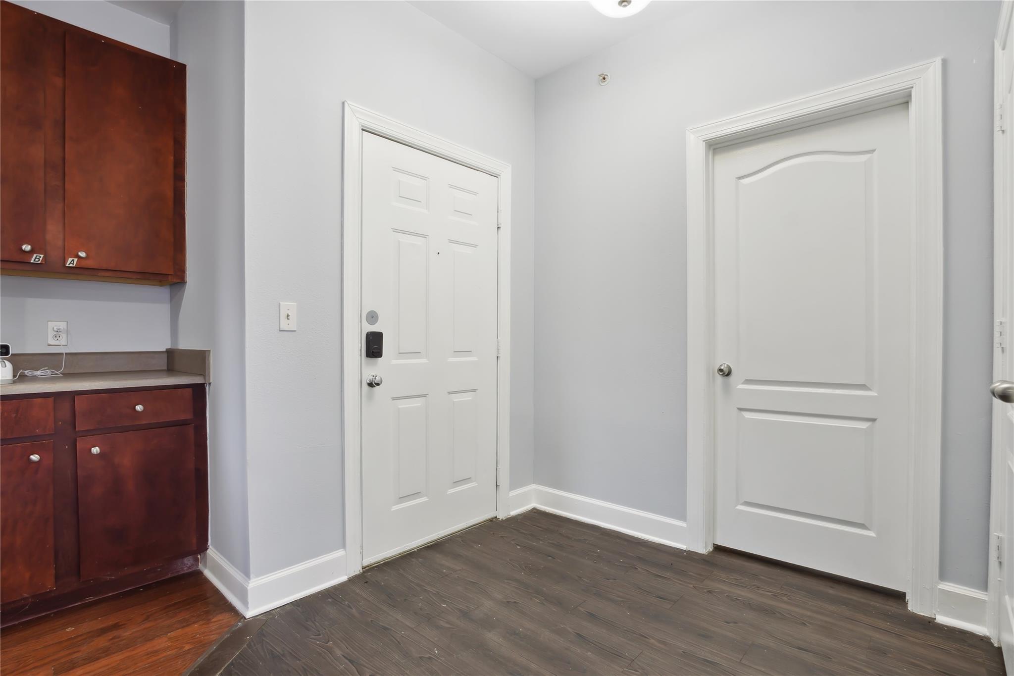 1901 Crossing Place Austin TX 78741