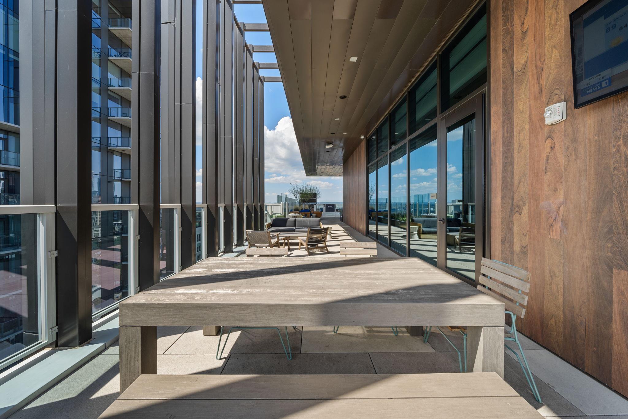 48 East Avenue Austin TX 78701