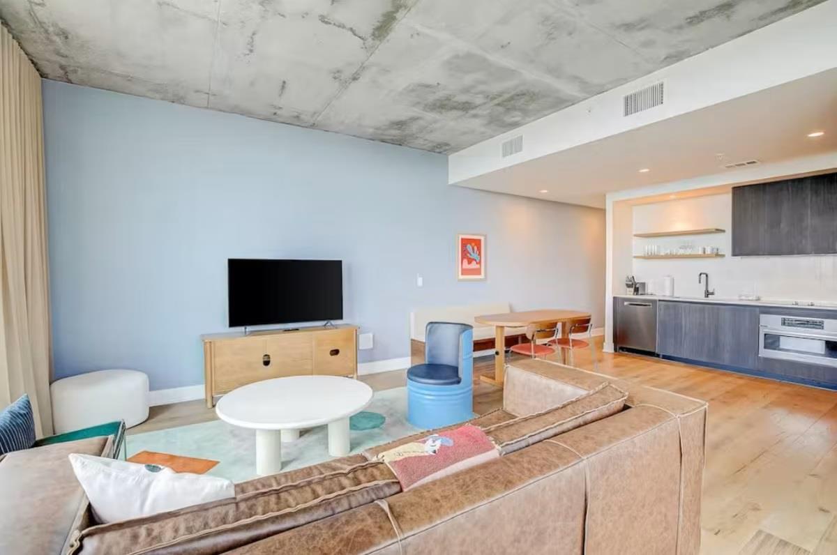 48 East Avenue Austin TX 78701