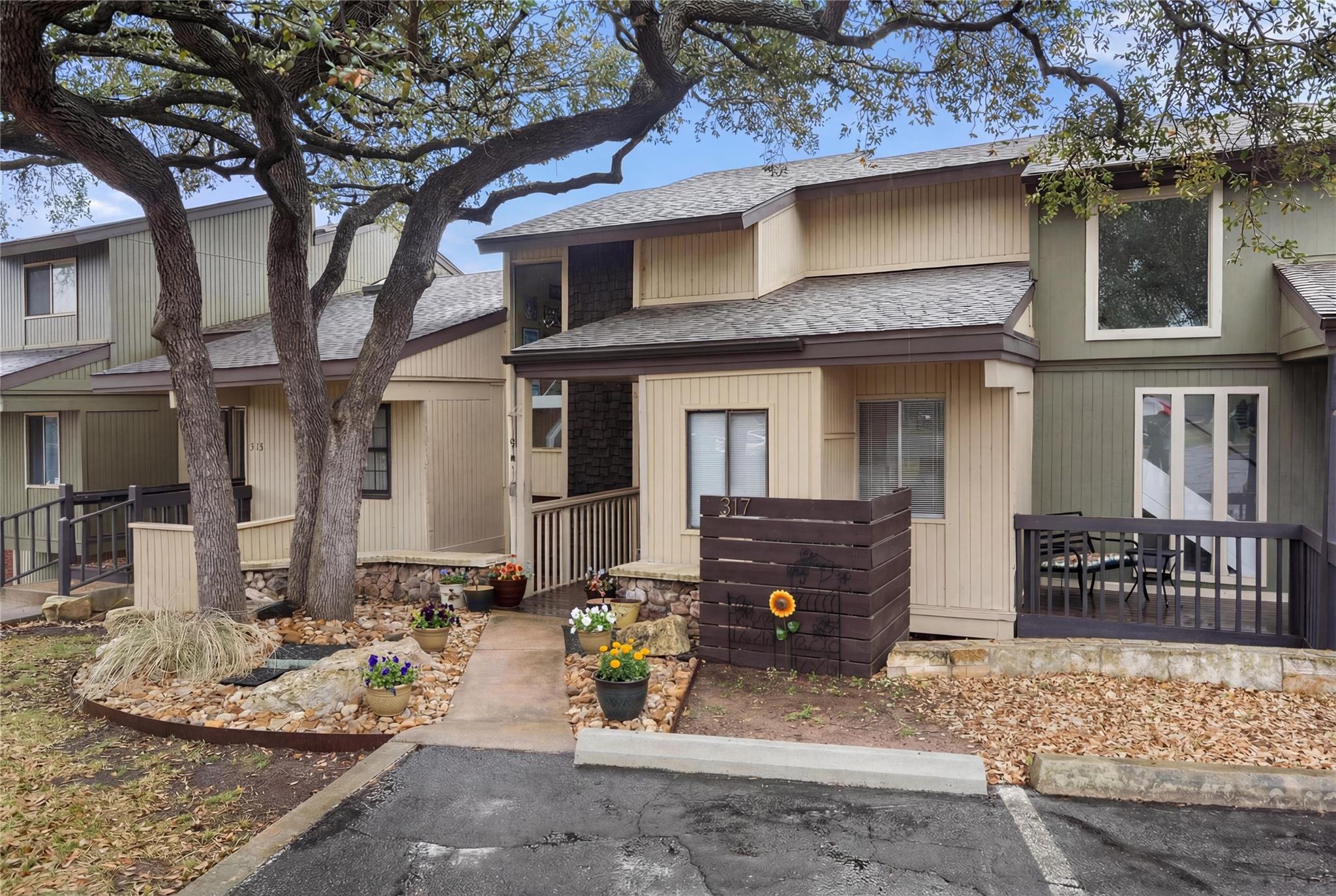 317 Venture Boulevard S Point Venture TX 78645