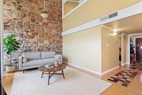 317 Venture Boulevard S Point Venture TX 78645