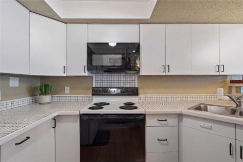 317 Venture Boulevard S Point Venture TX 78645