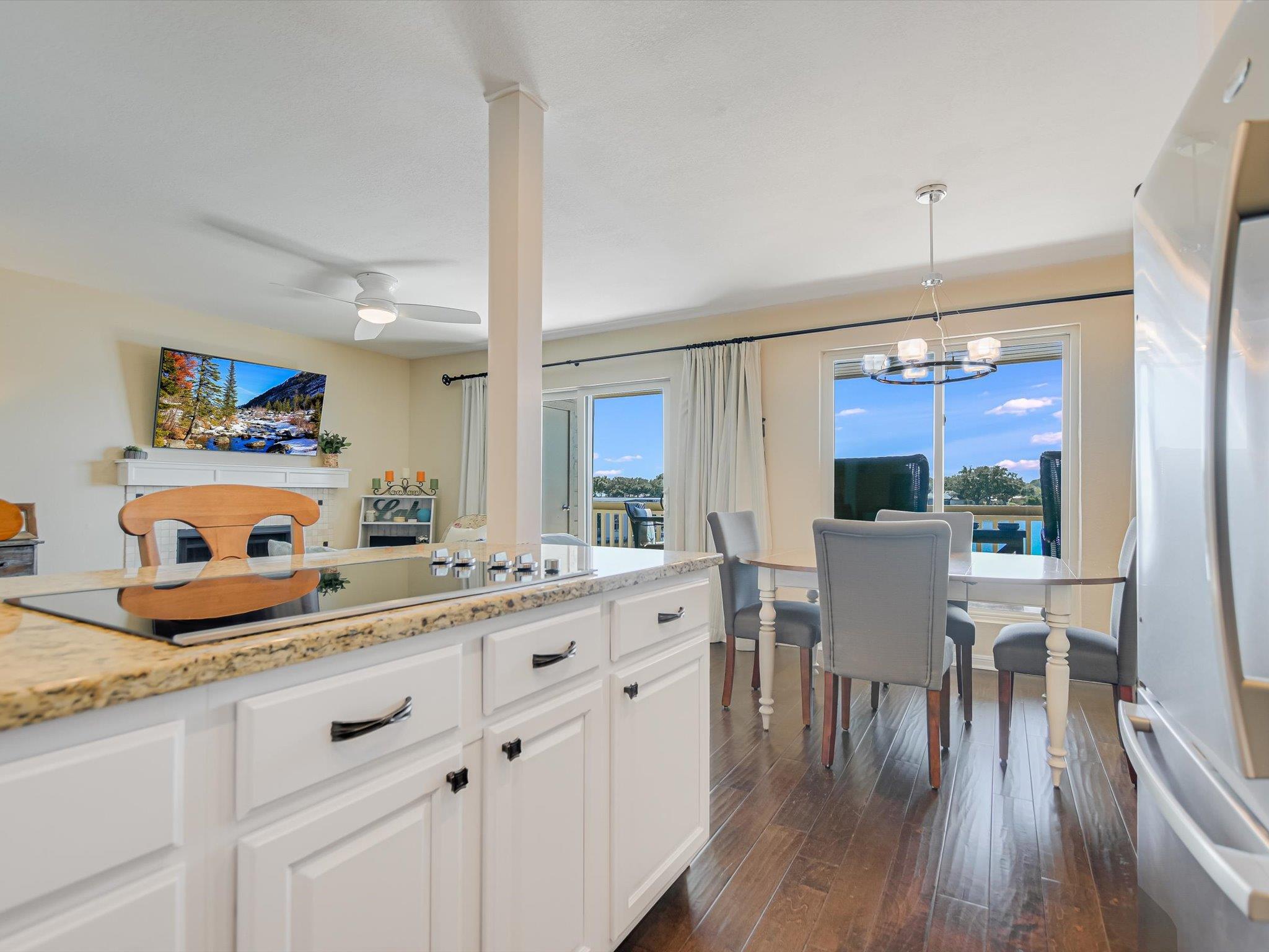1100 The Cape Horseshoe Bay TX 78657