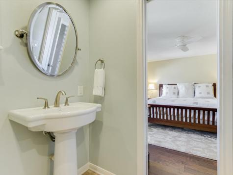 1100 The Cape Horseshoe Bay TX 78657