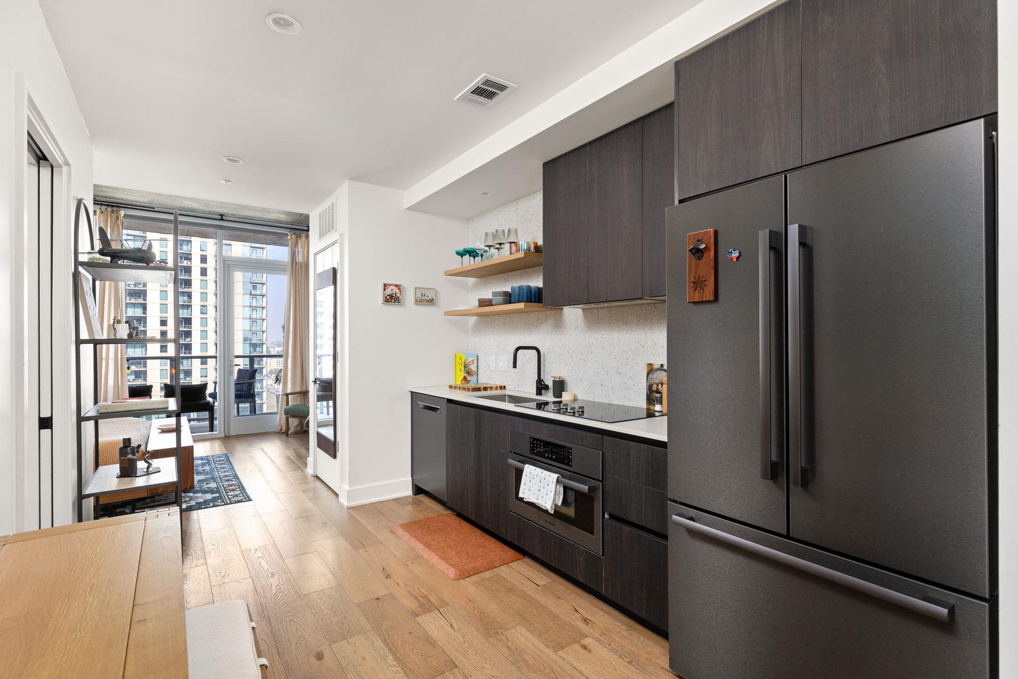 48 East Avenue Austin TX 78701