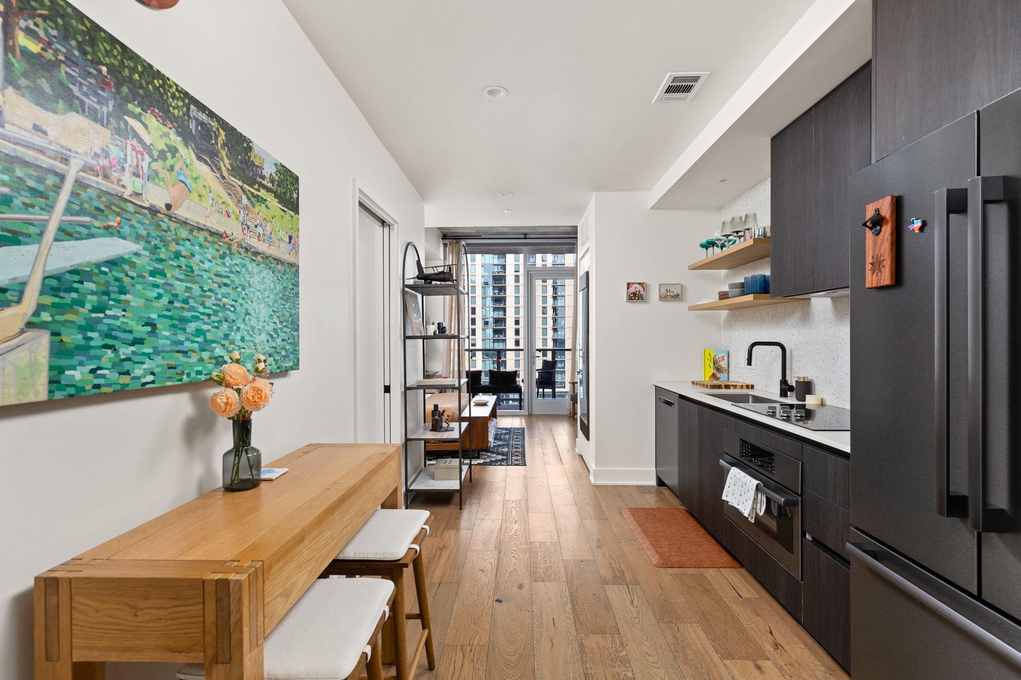 48 East Avenue Austin TX 78701
