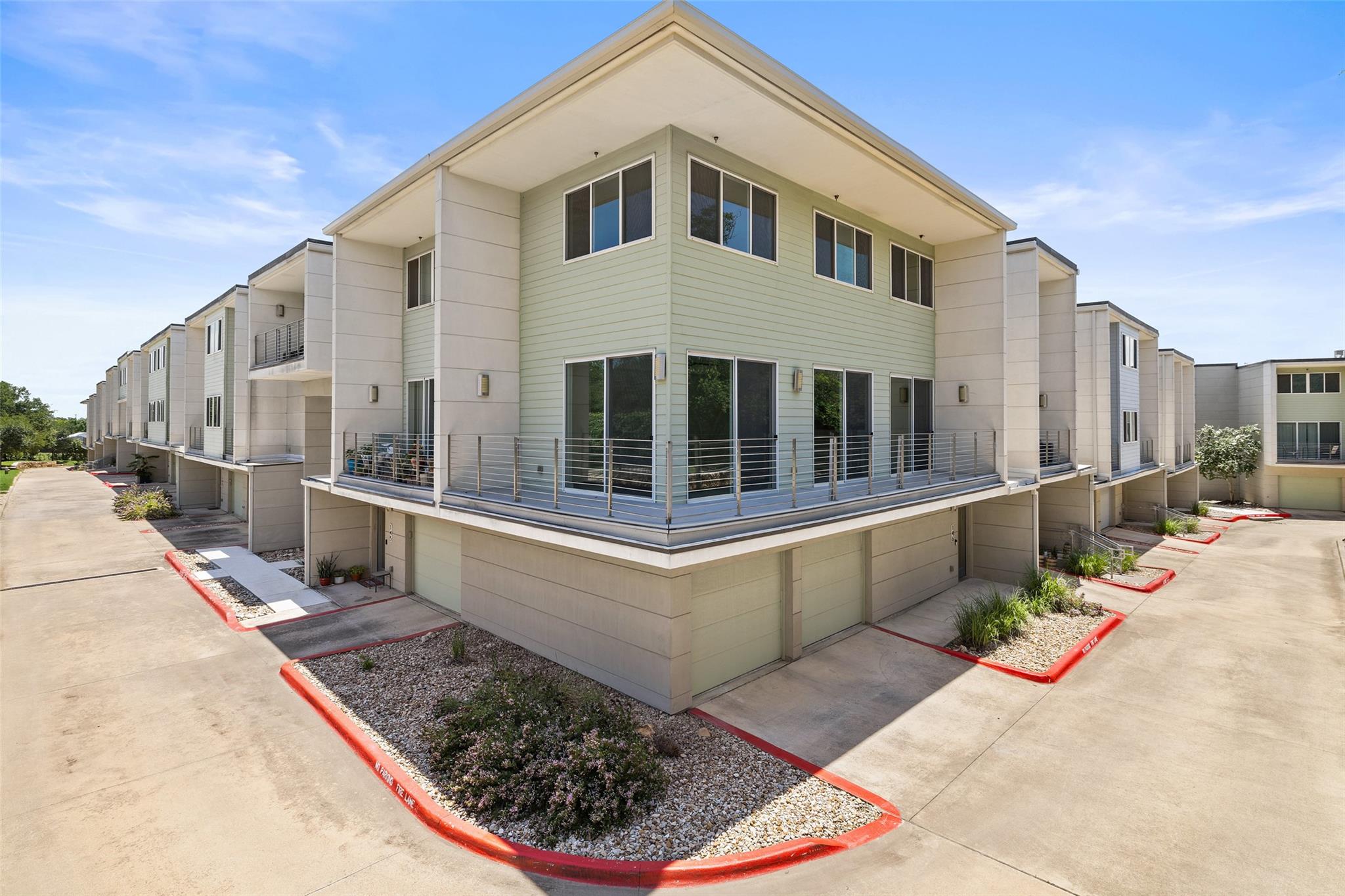 604 N Bluff Drive Austin TX 78745
