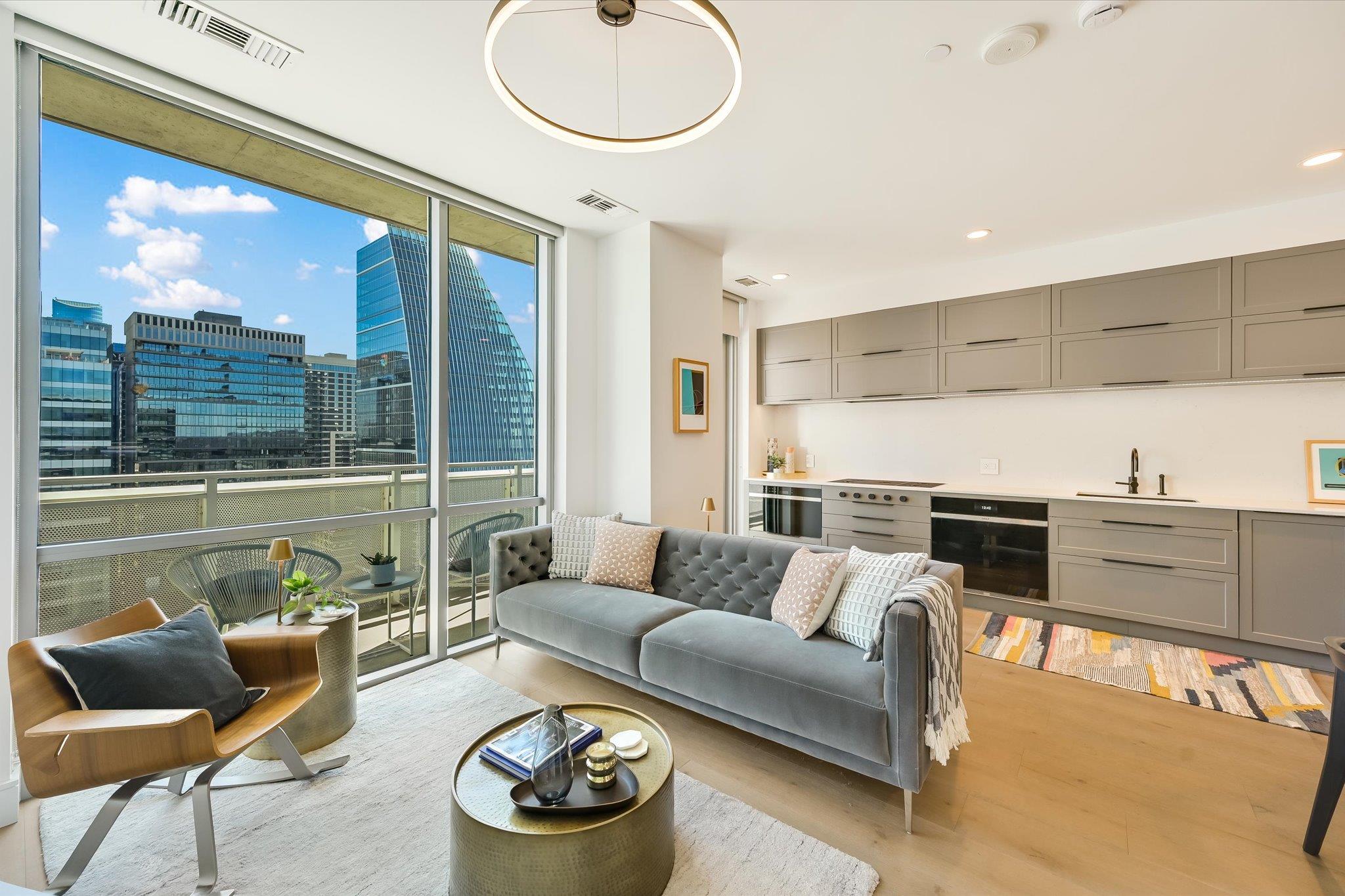 222 West Avenue Austin TX 78701