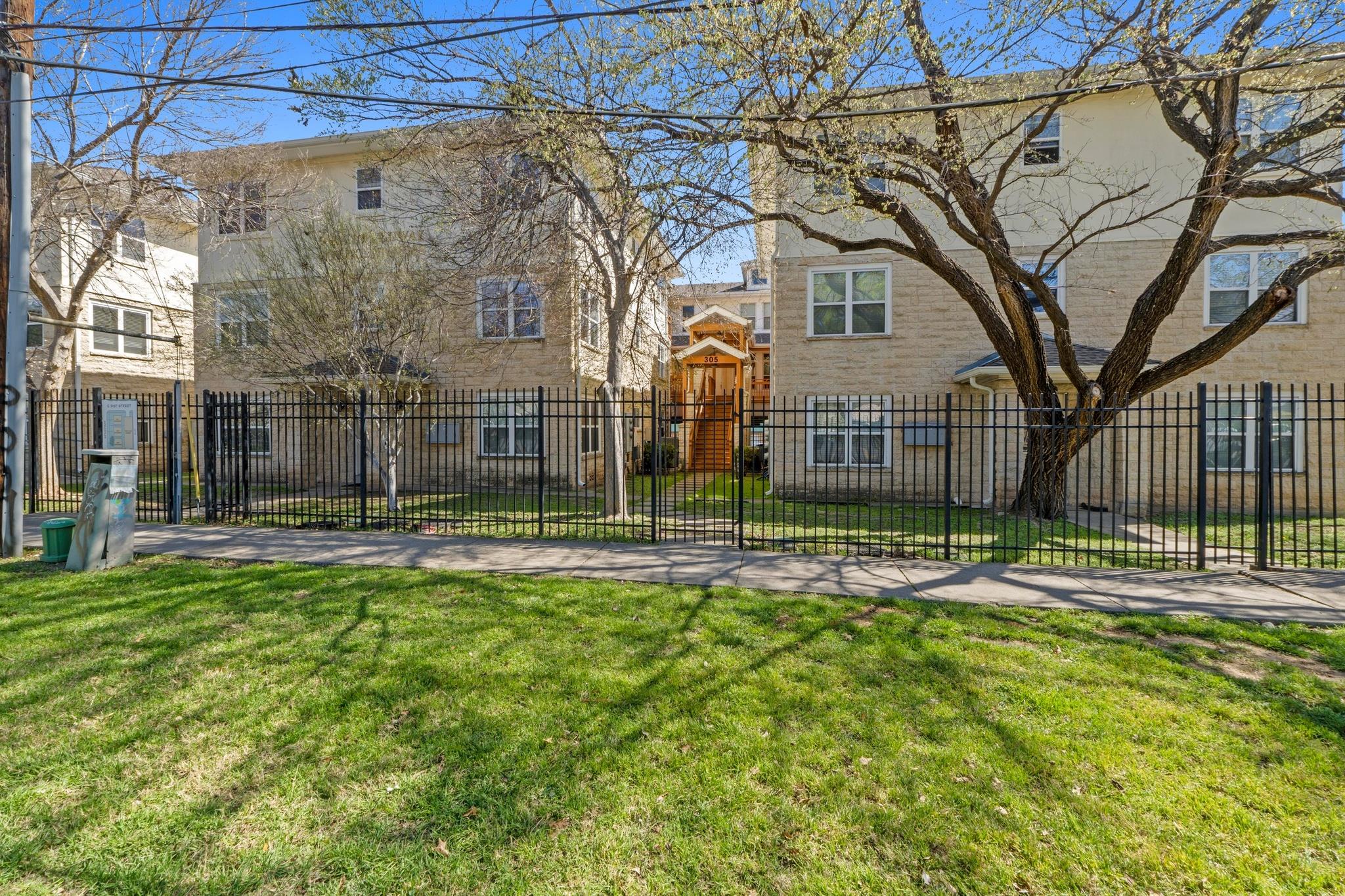 305 E 31st Street Austin TX 78705