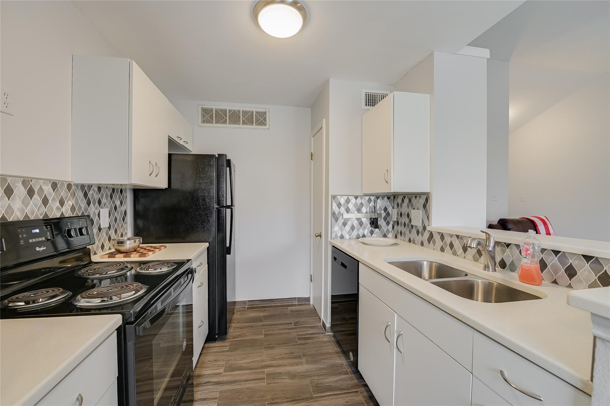1601 Faro Drive Austin TX 78741